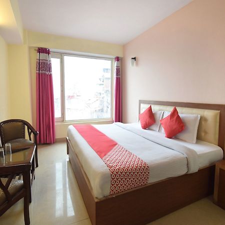 Oyo 8439 Hotel Howard Shimla Eksteriør bilde