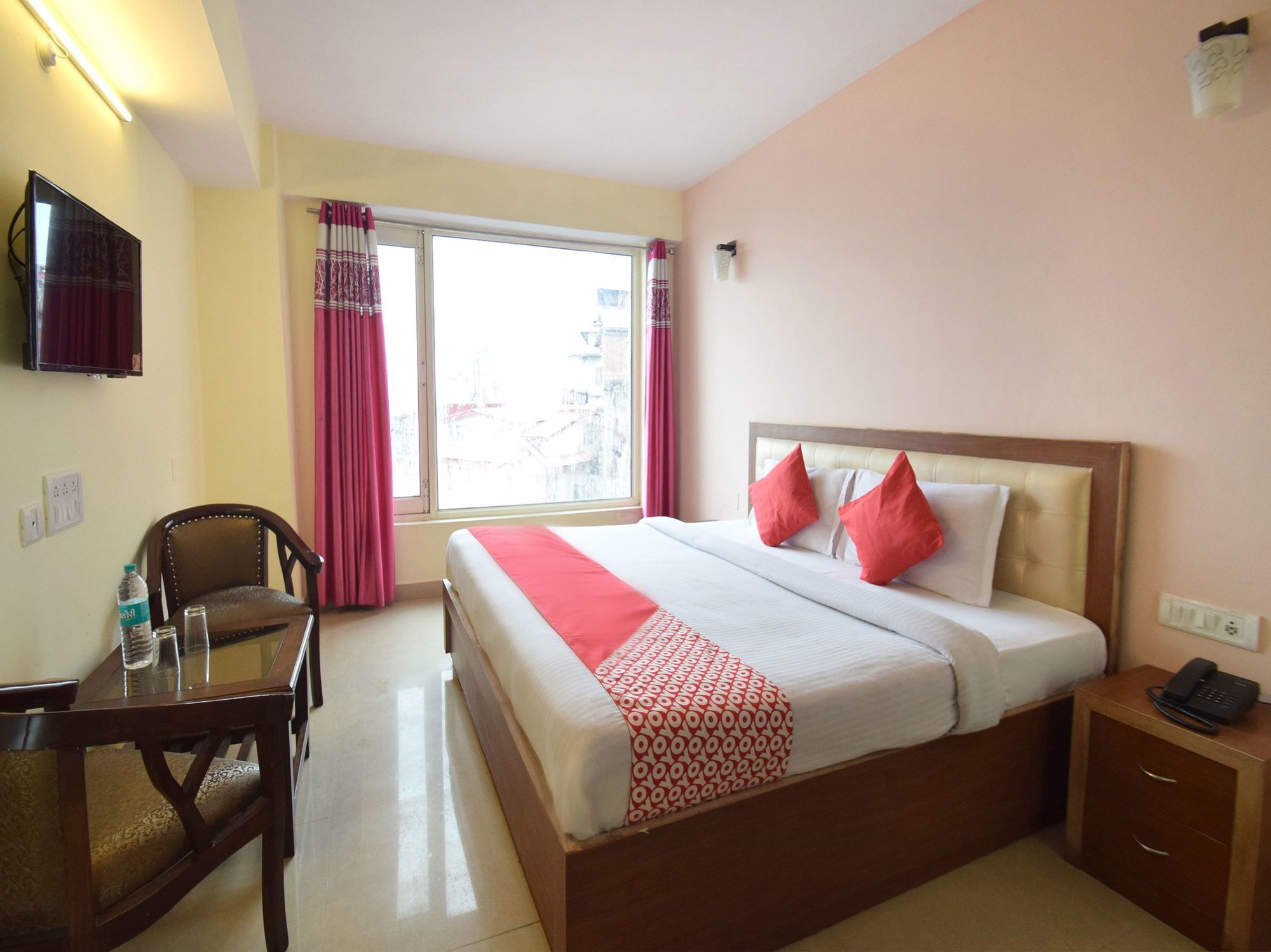 Oyo 8439 Hotel Howard Shimla Eksteriør bilde