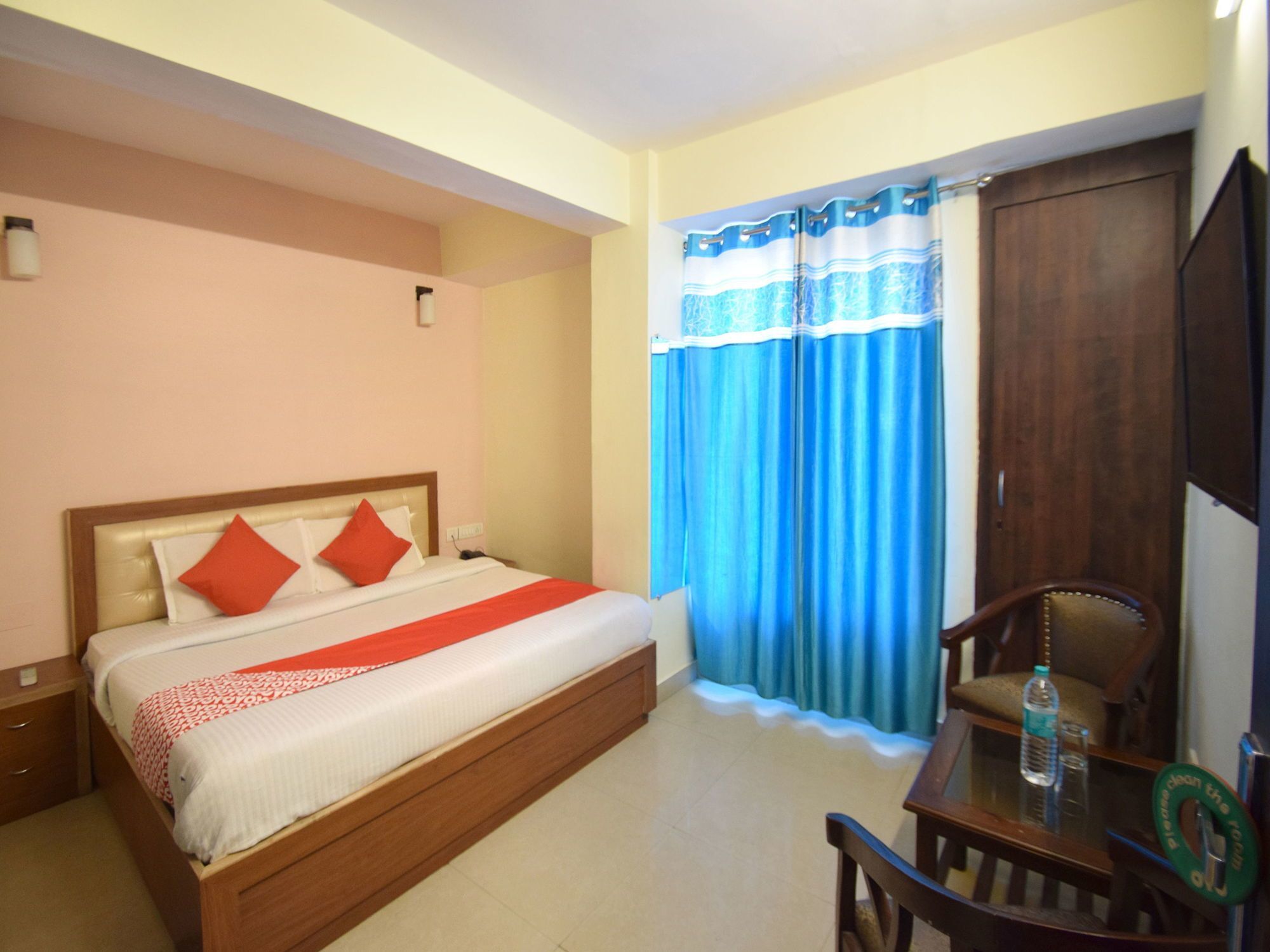 Oyo 8439 Hotel Howard Shimla Eksteriør bilde