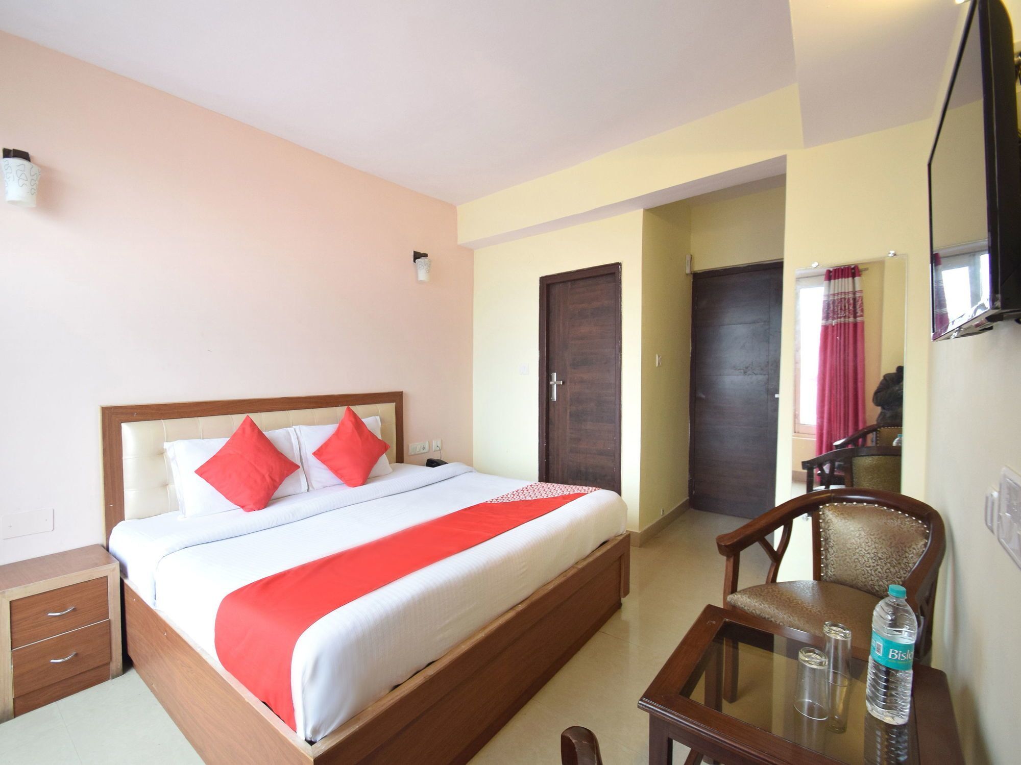 Oyo 8439 Hotel Howard Shimla Eksteriør bilde