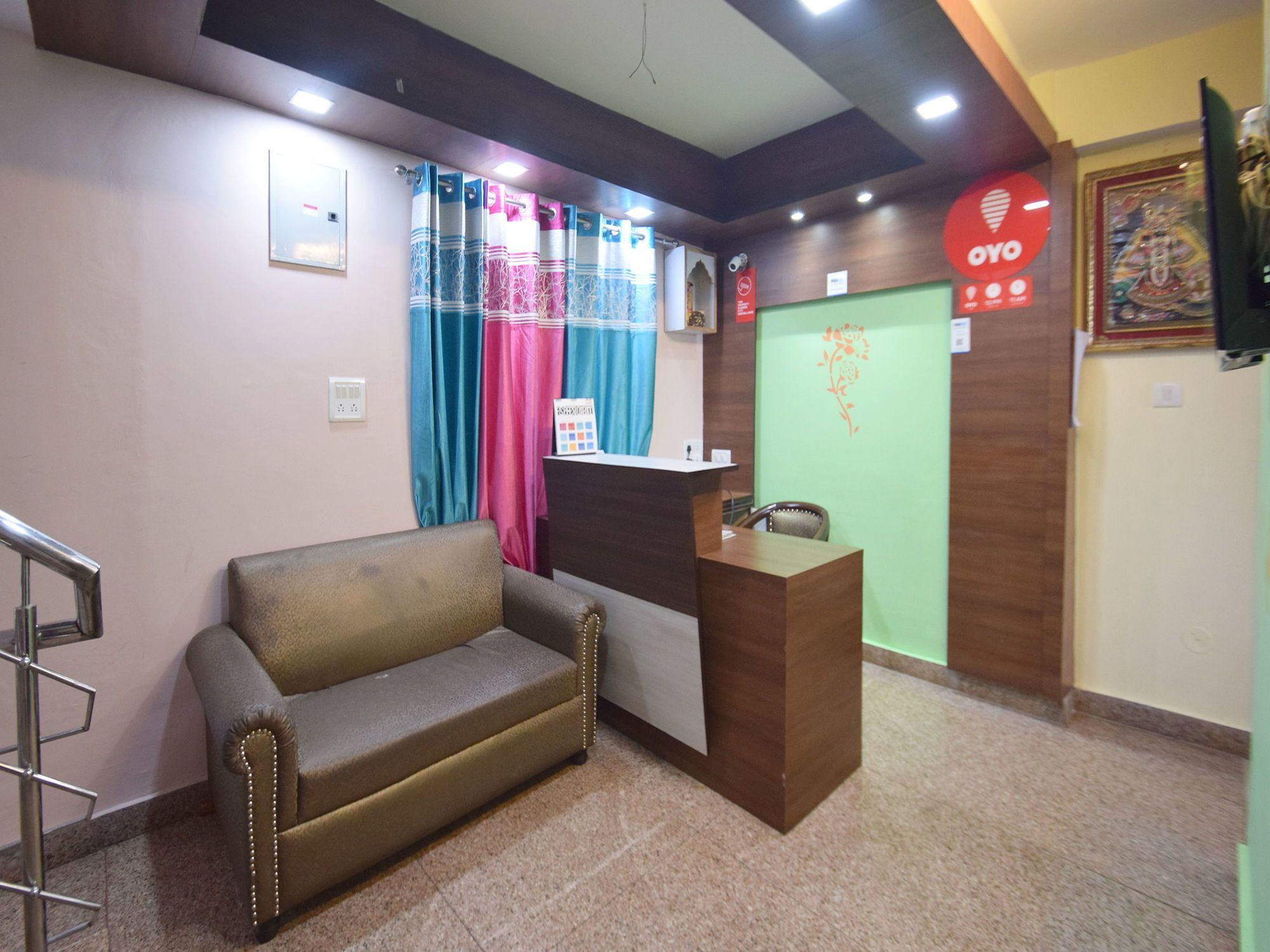 Oyo 8439 Hotel Howard Shimla Eksteriør bilde